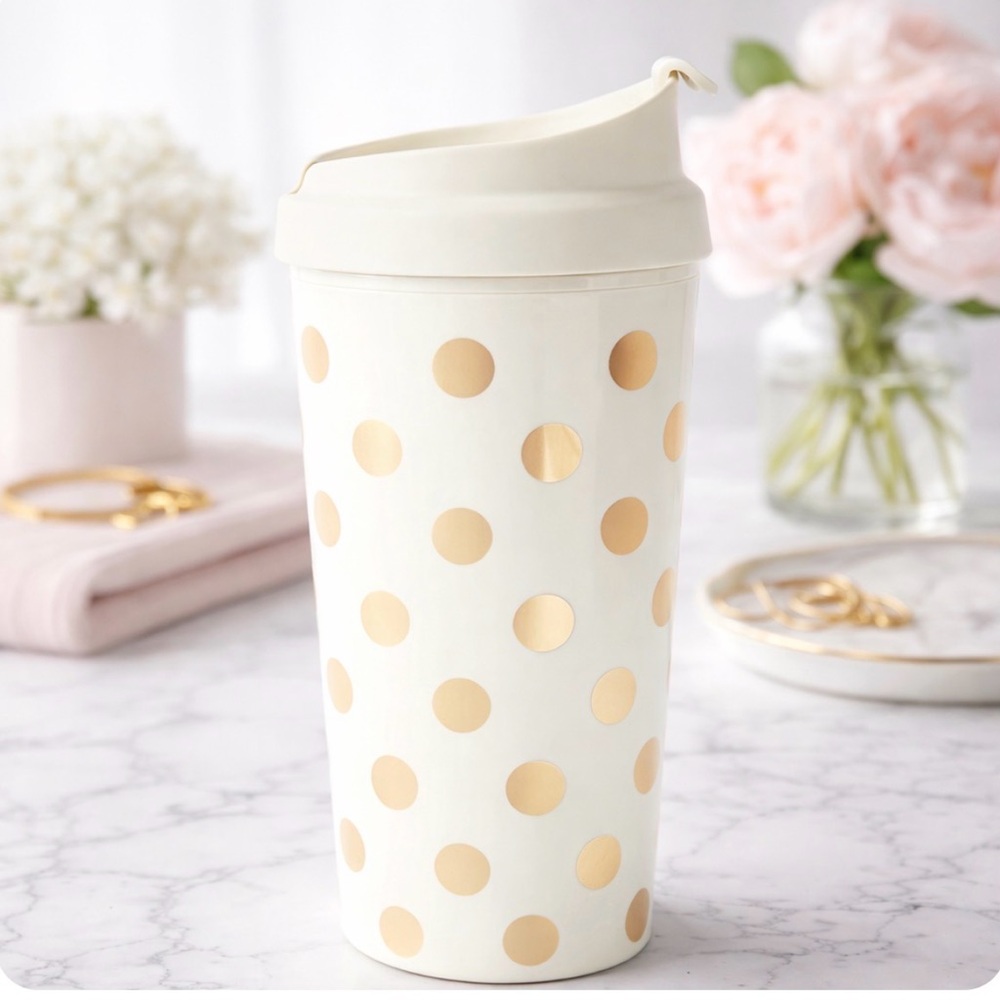 KATE SPADE NEW YORK GOLD POLKA DOT MUG NWT CHIC 16OZ